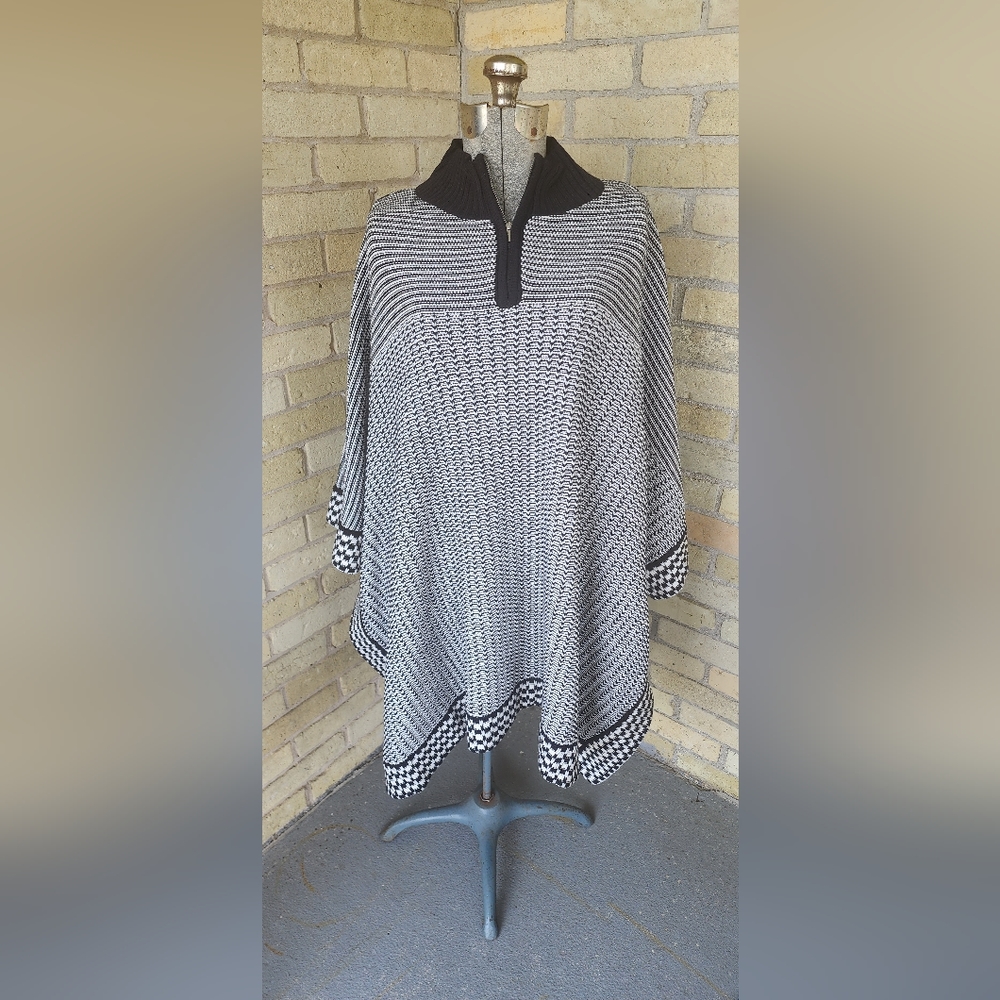 Black & White Liz Claiborne Poncho Sweater